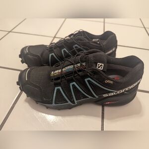 Size 7.5 - Salomon Speedcross 4